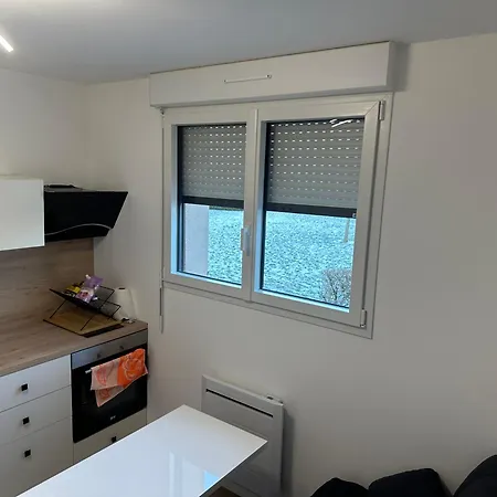 Flat Apartment *